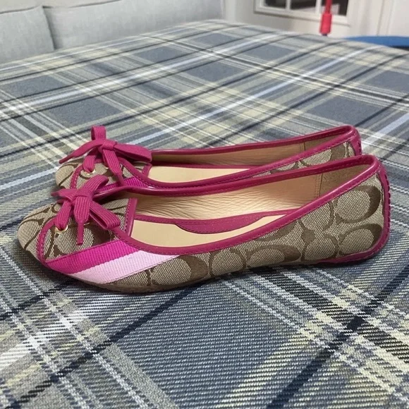 Coach Women's Pink and Brown Flats - Picture 2 of 5